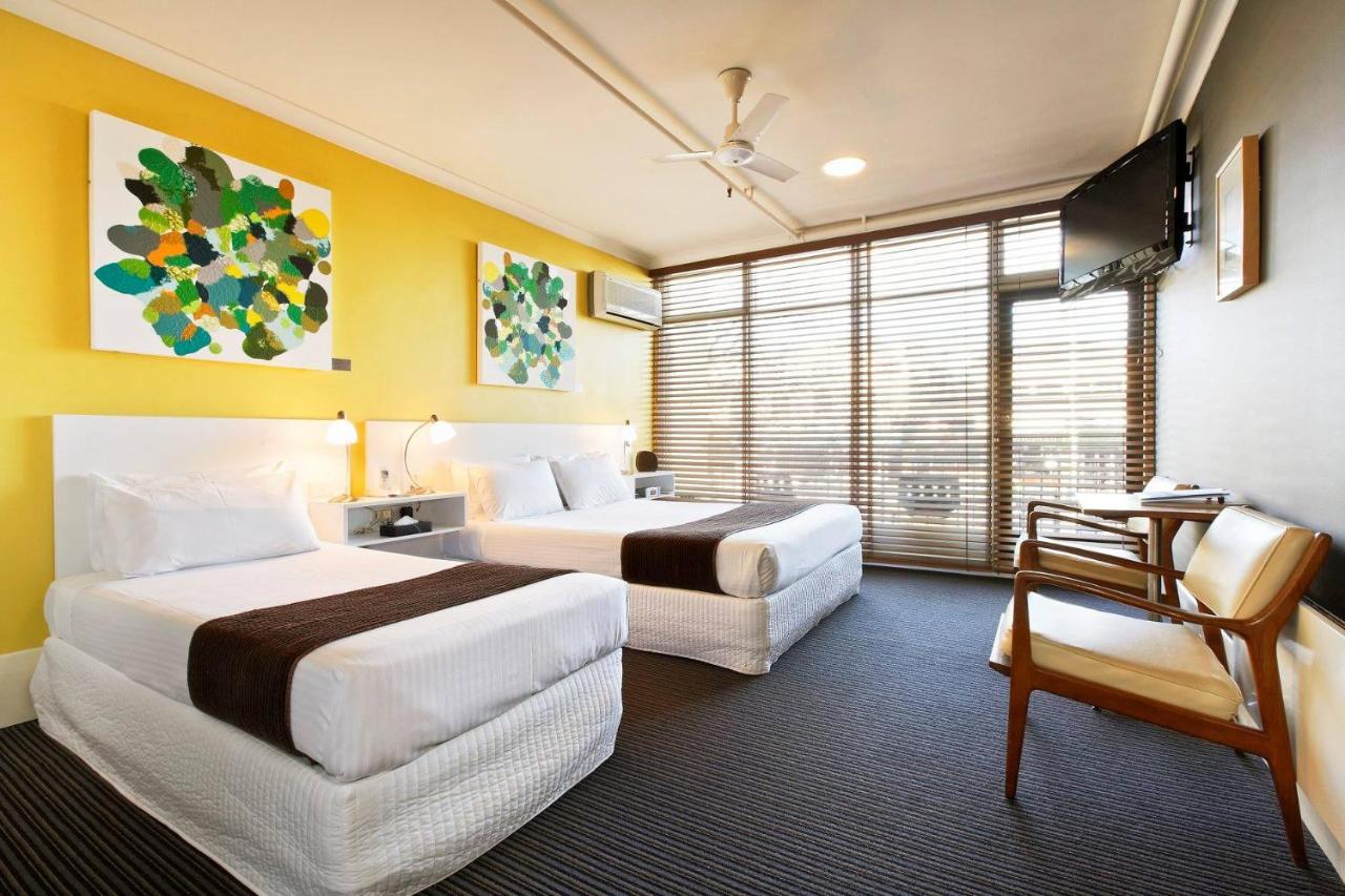 Standard Balcony Room The Philippe