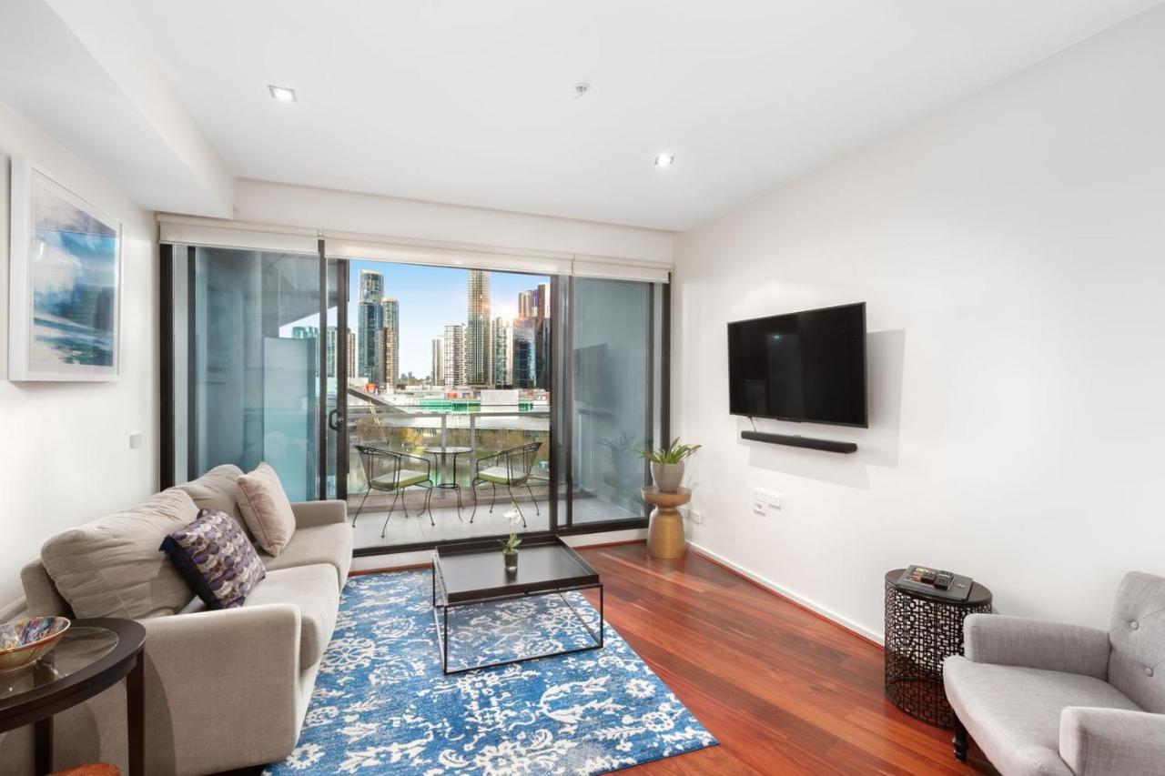 One Bedroom Apartment River View,825776069:JPEG