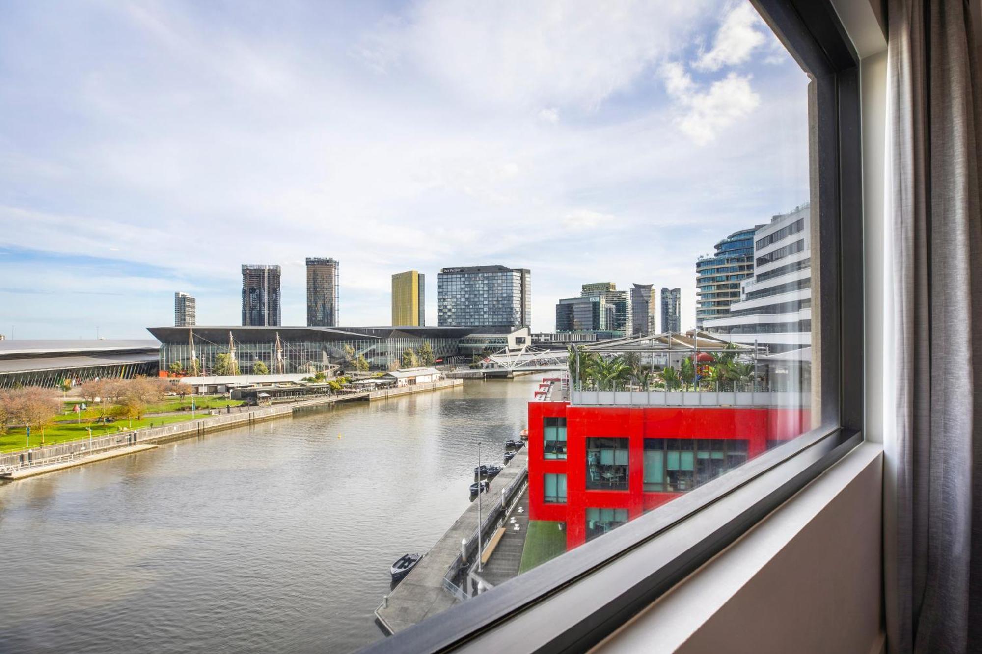 Standard King Room River View
