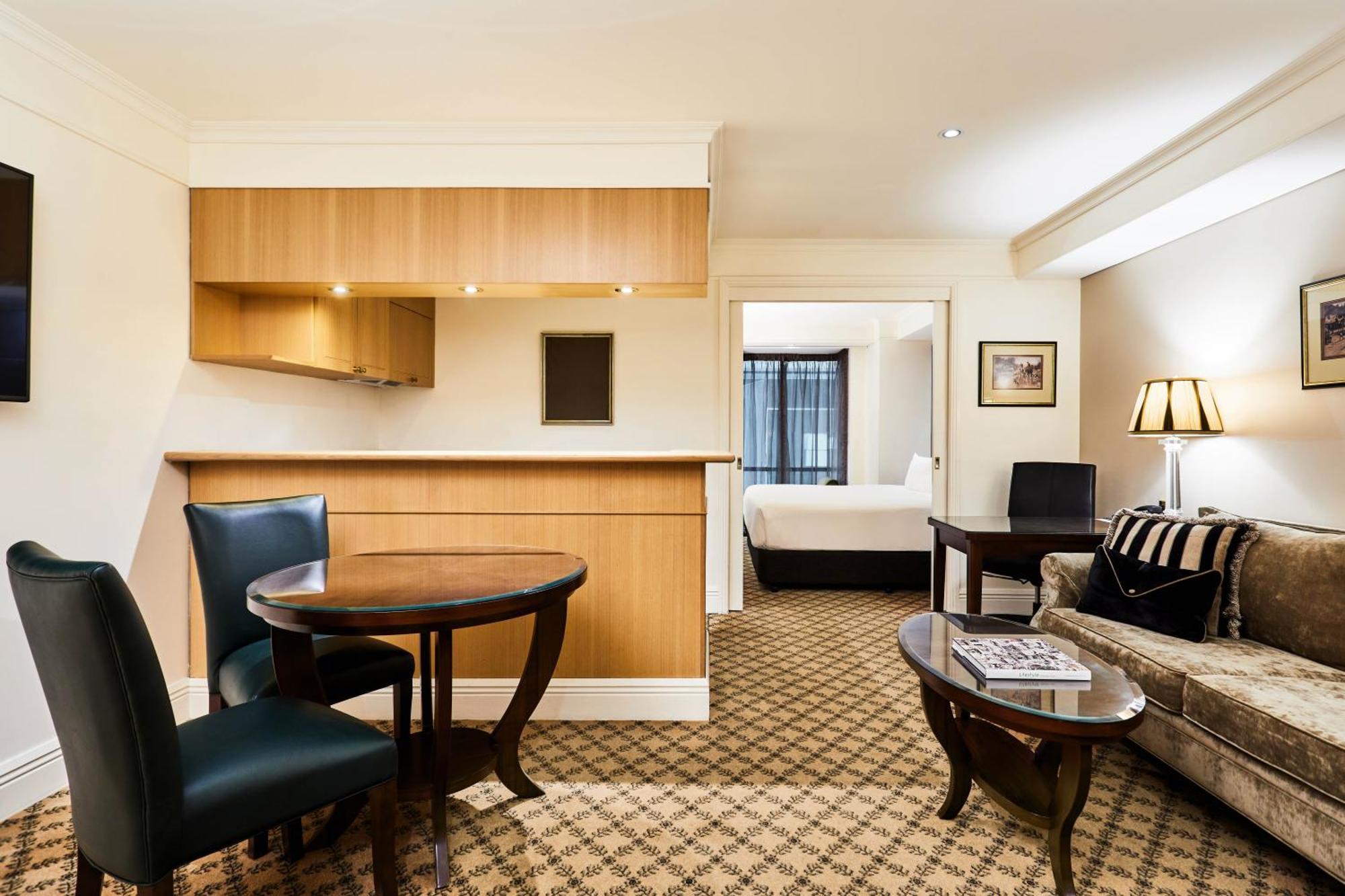 One Bedroom Queen Suite,1277470579:JPEG