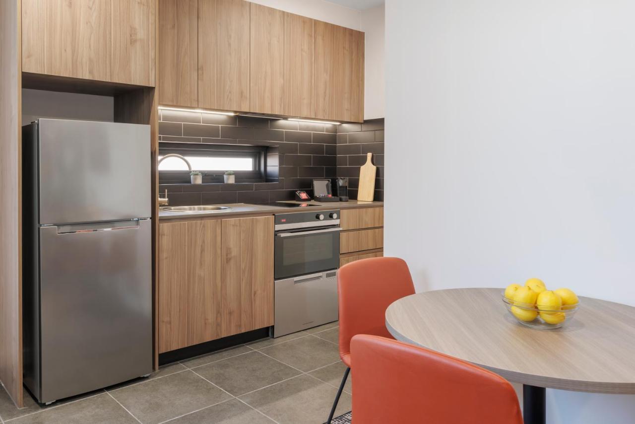 Superior One Bedroom Apartment