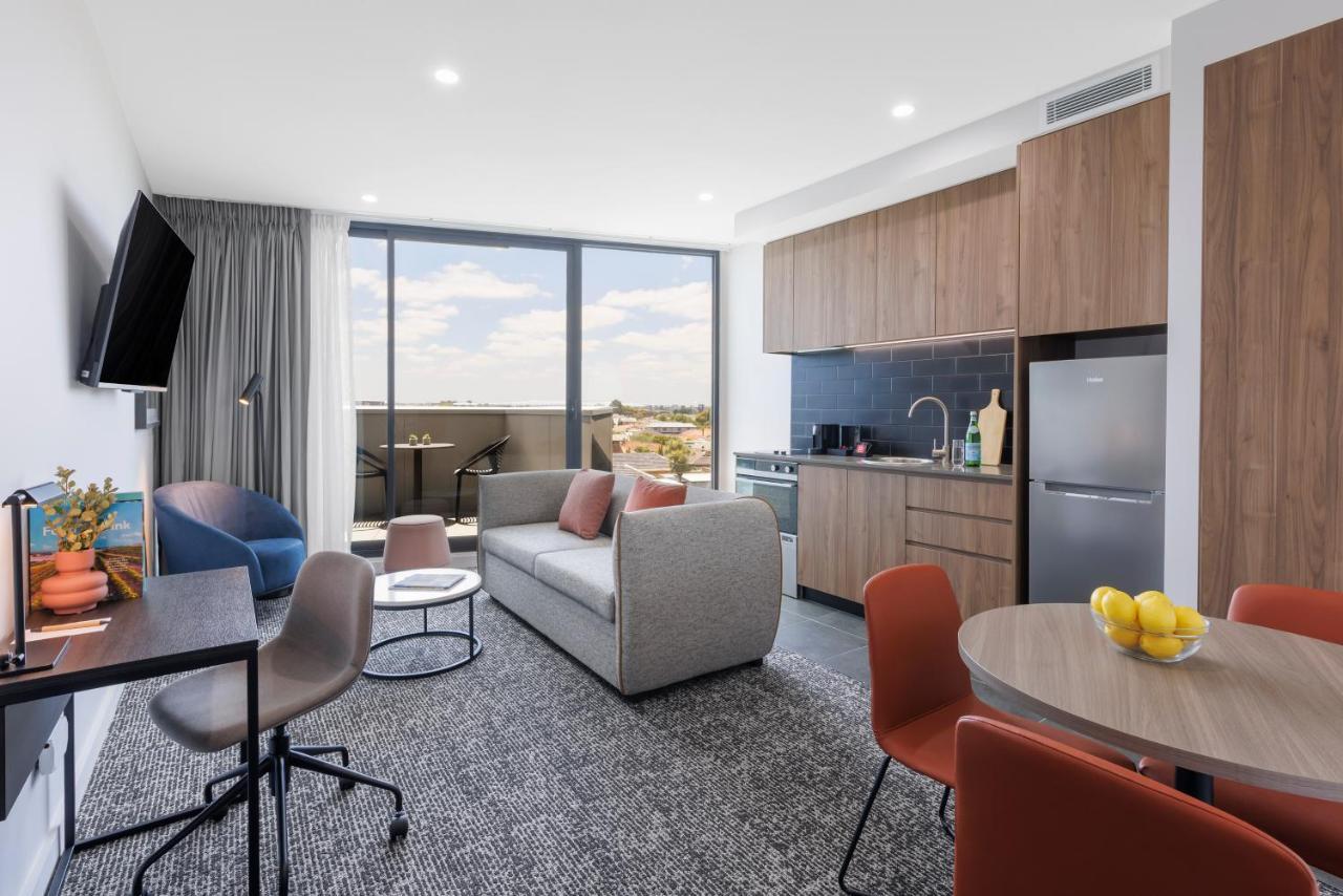 Superior One Bedroom Apartment