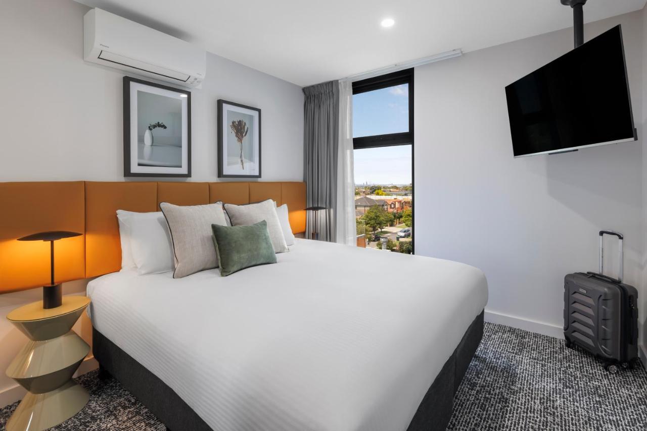Superior One Bedroom Apartment
