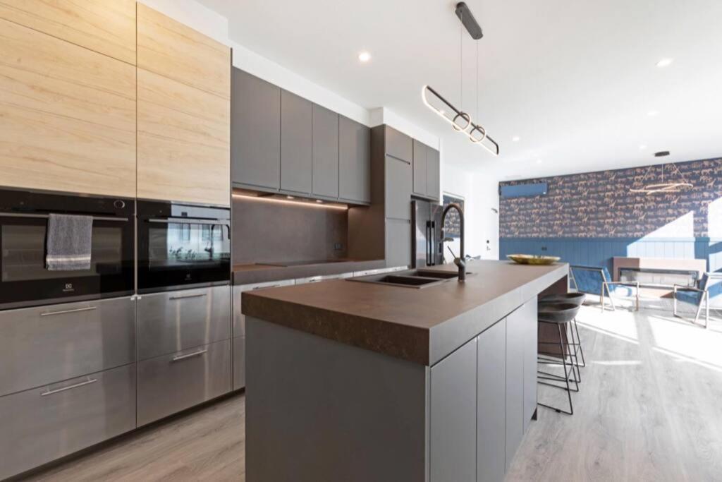 Two-Bedroom Apartment,1392750065:JPEG