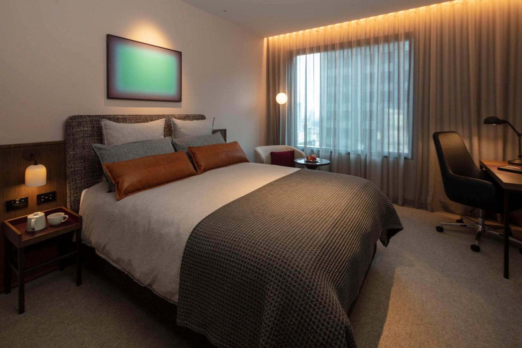 Queen Room