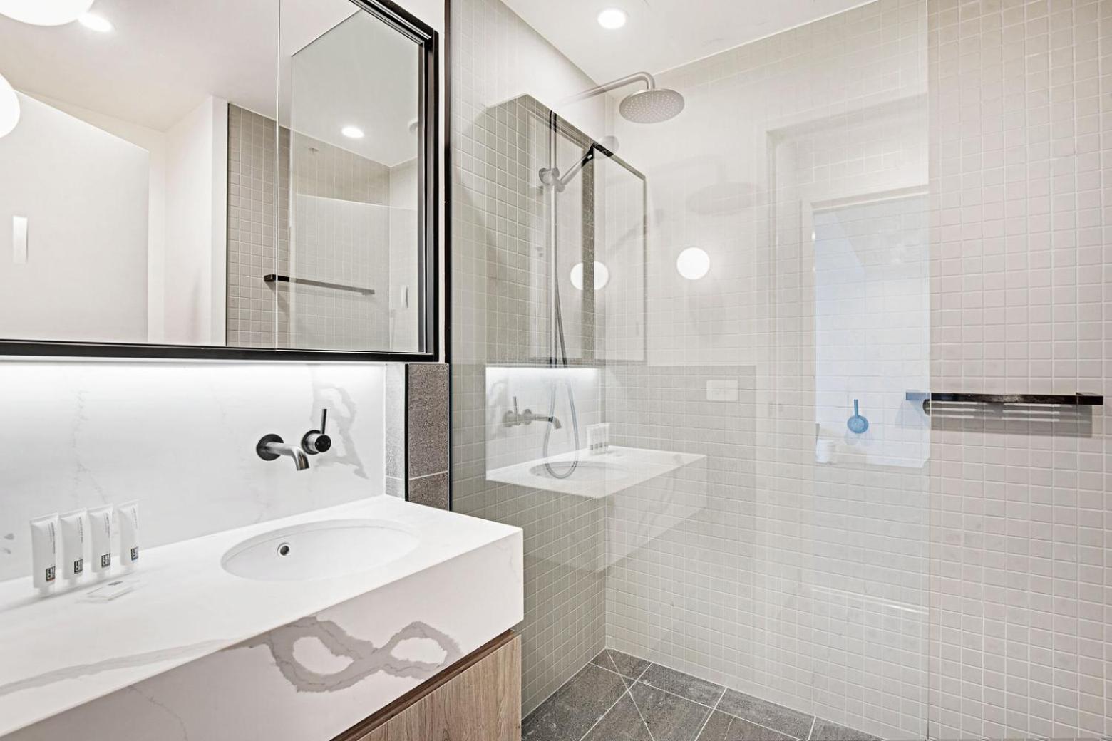 2 Bed 2 Bath Limited View