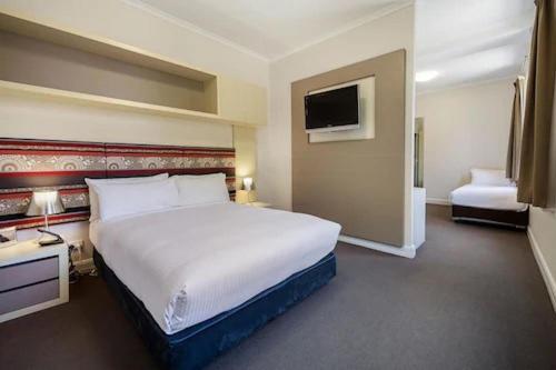 Standard Trio Room