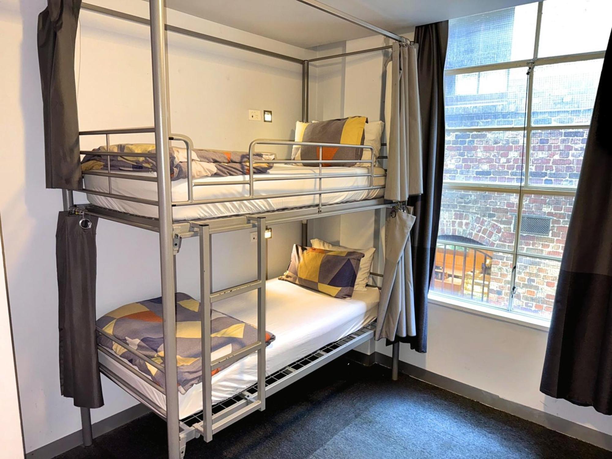 Bed 4-Bed Mixed Dormitory Room 18-35 years old only,1590385193:JPEG