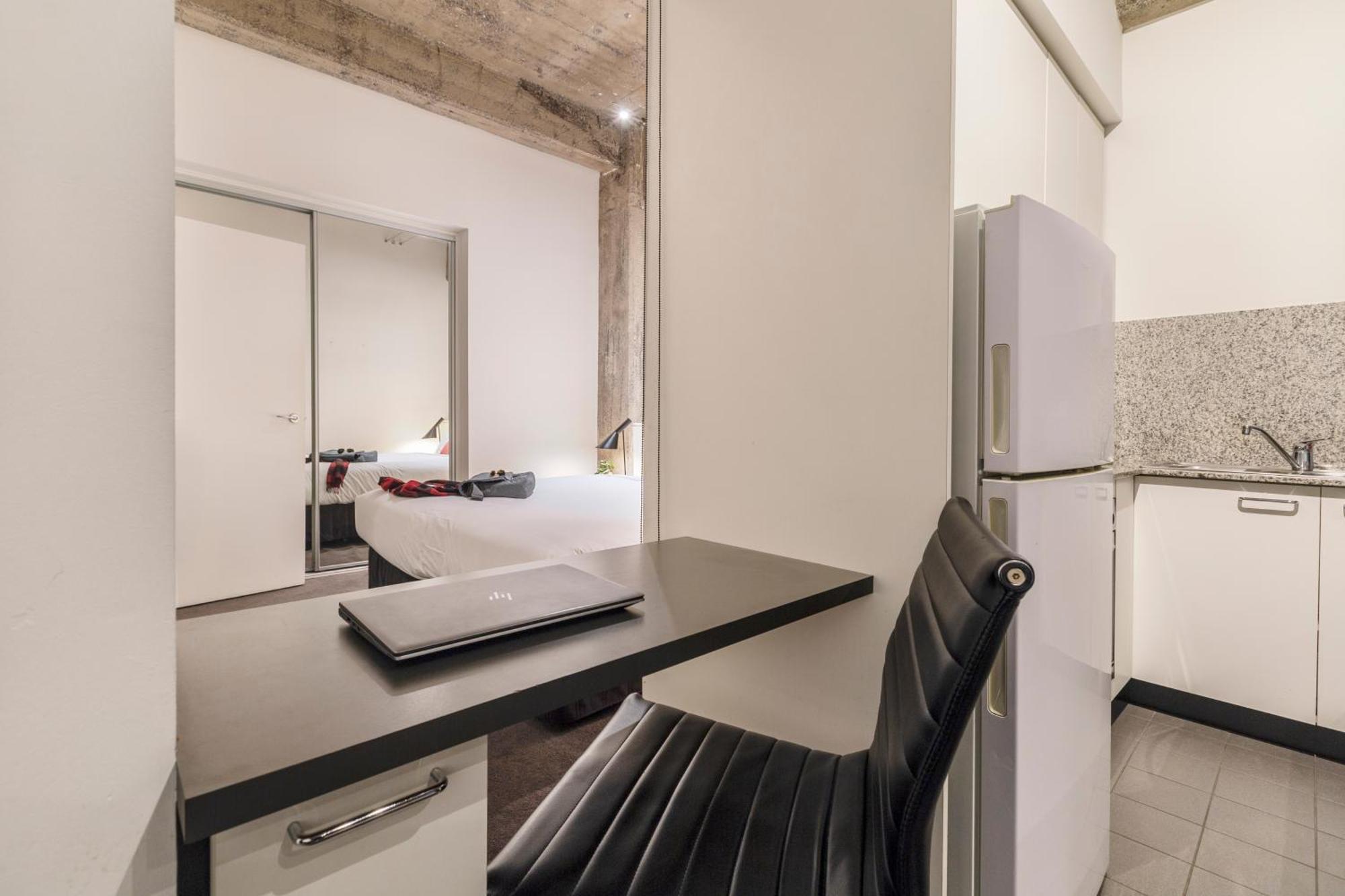 Superior One Bedroom Apartment
