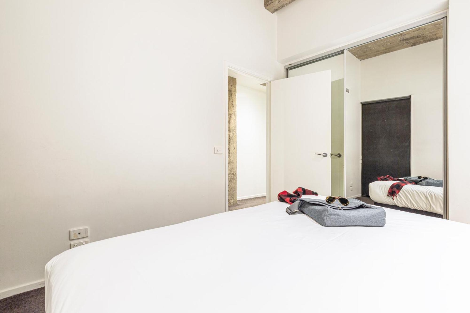 Superior One Bedroom Apartment