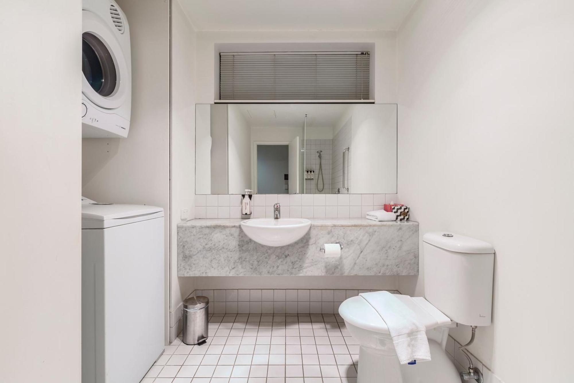 One Bedroom Apartment Stair Access