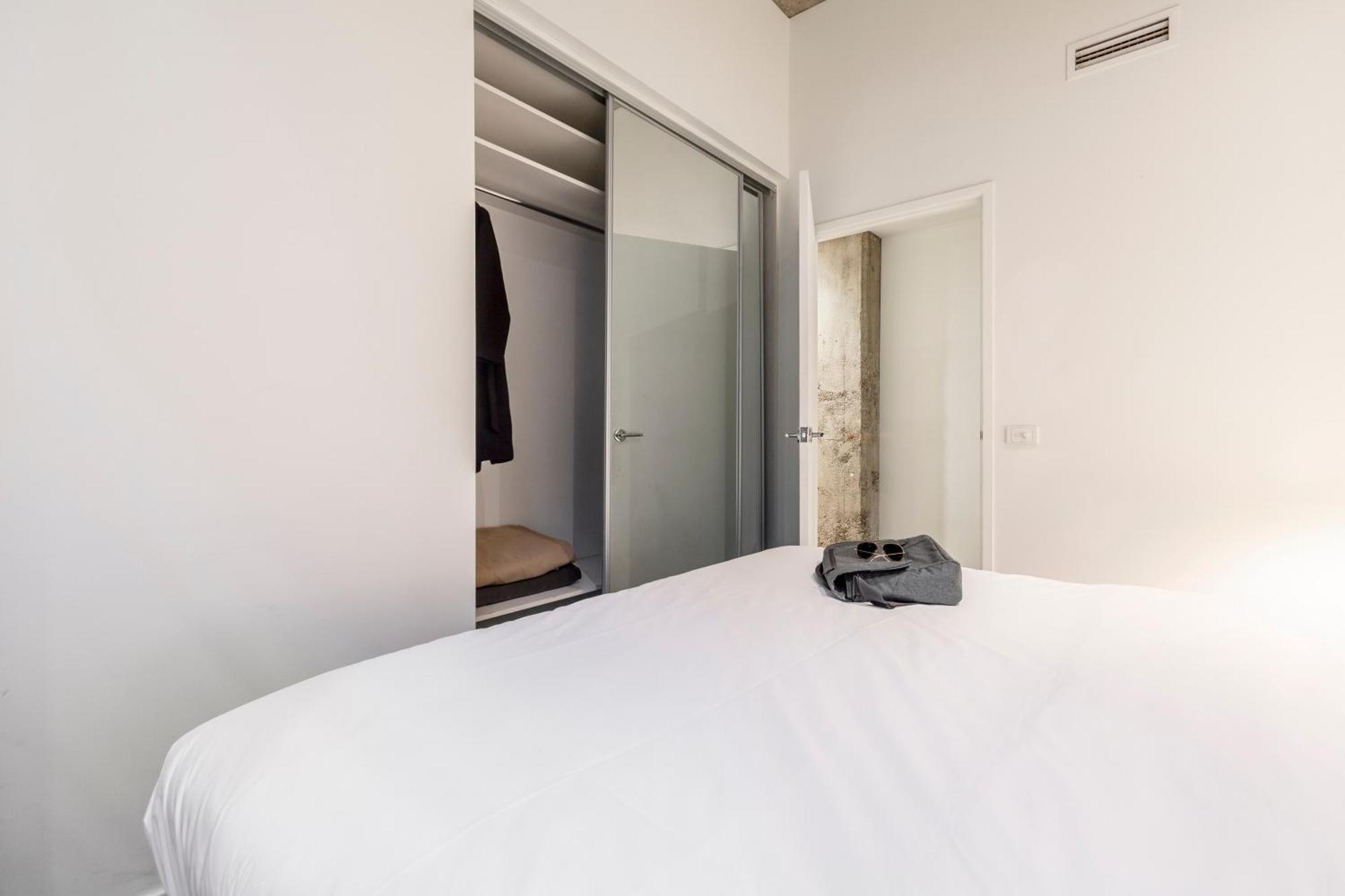 One Bedroom Apartment Stair Access