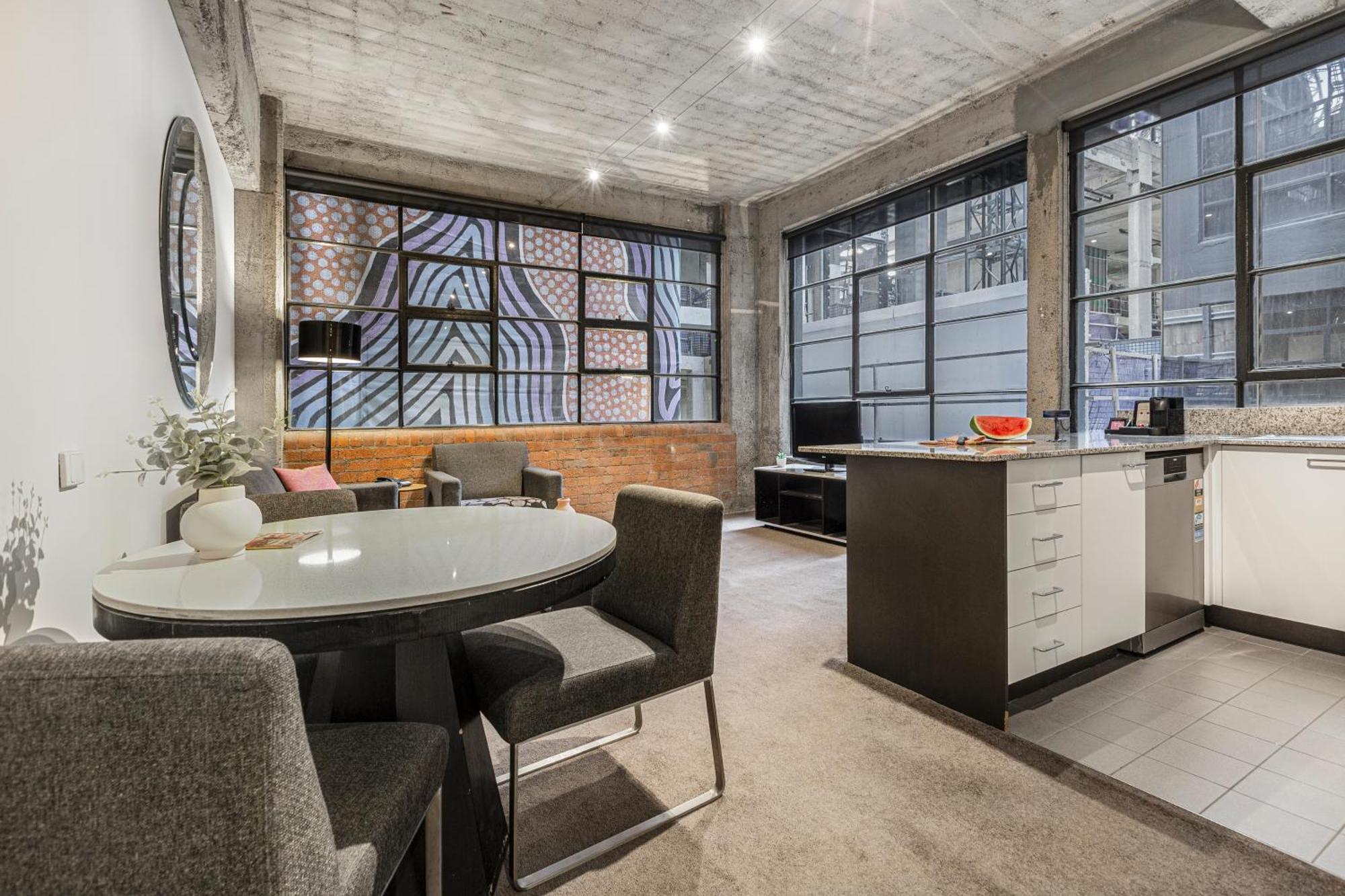 One Bedroom Apartment Stair Access
