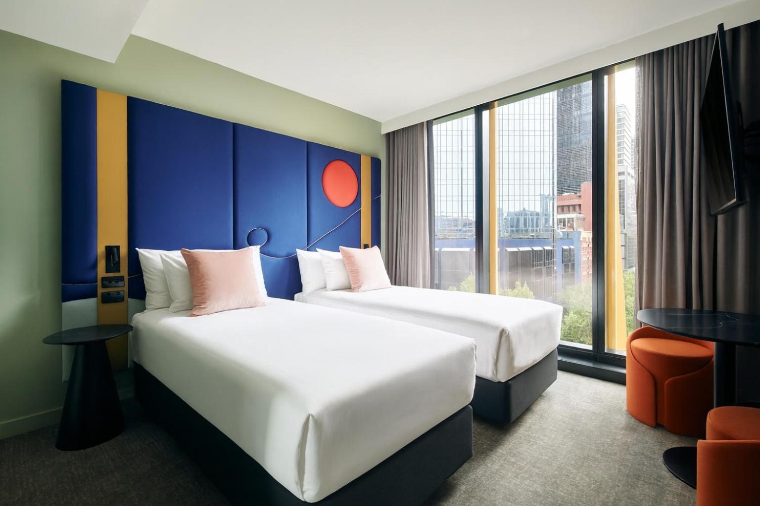 Quincy Queen or Twin Room