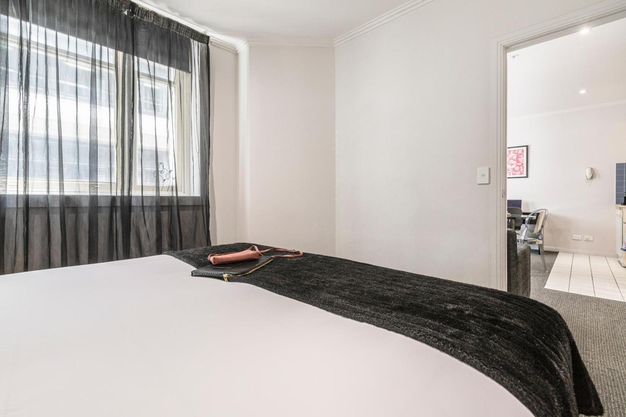 One Bedroom Apartment