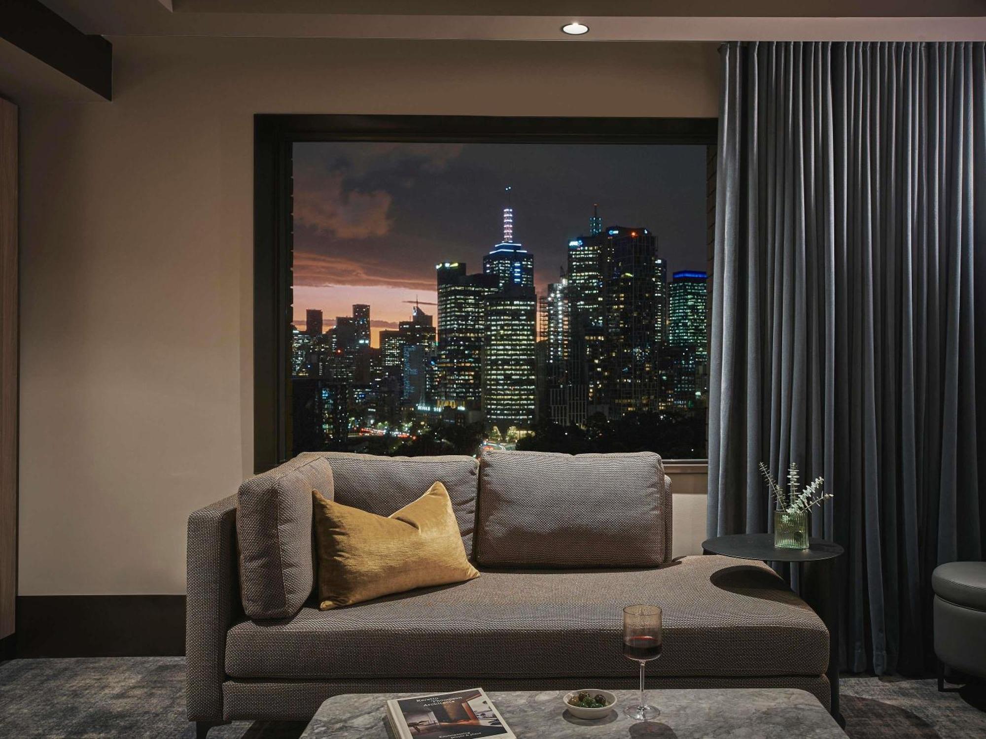 Superior King Suite with City and Garden View,1742646252:JPEG