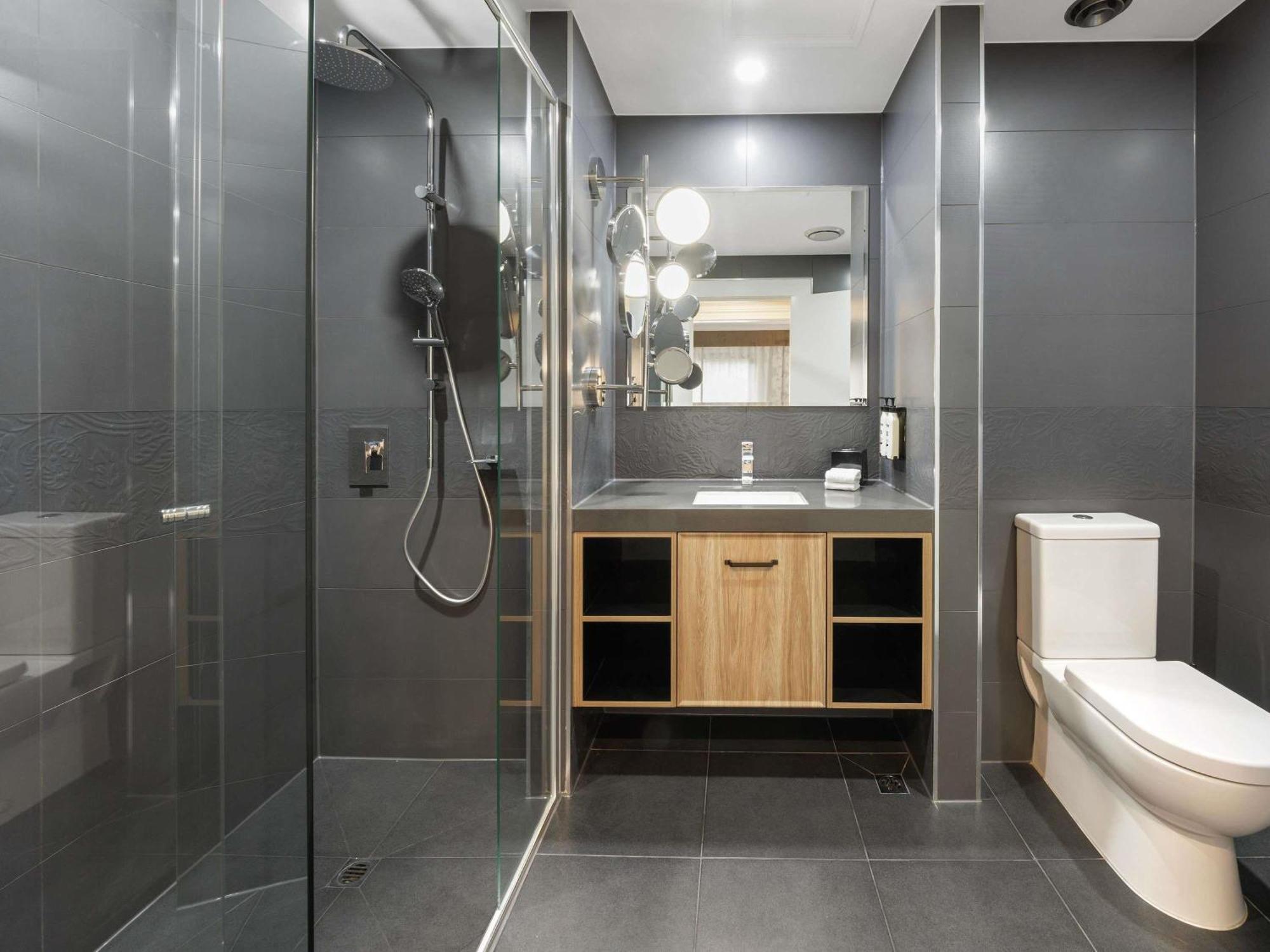 Flinders King Suite