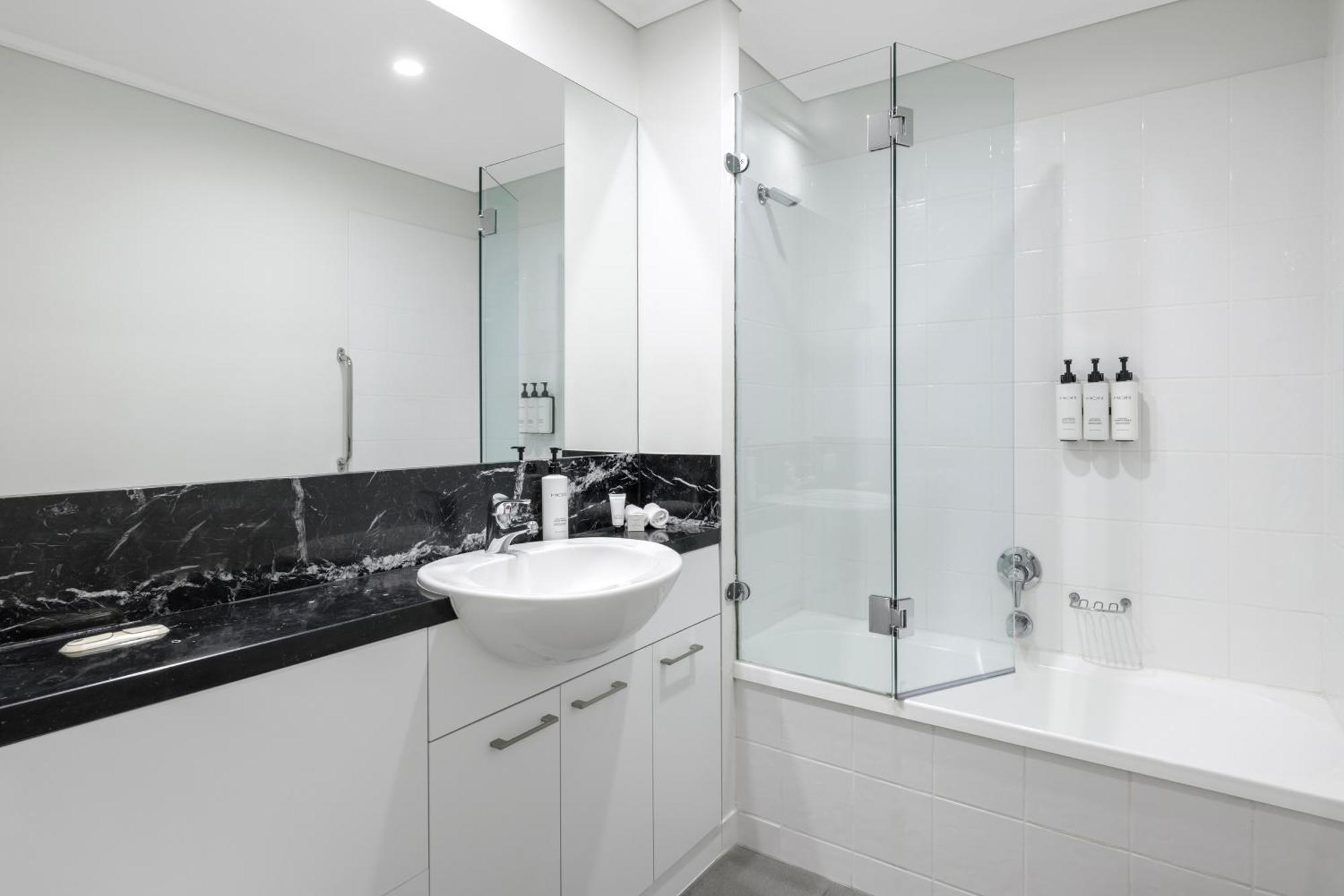 Two-Bedroom Executive Apartment Two Bathrooms,1742765825:JPEG
