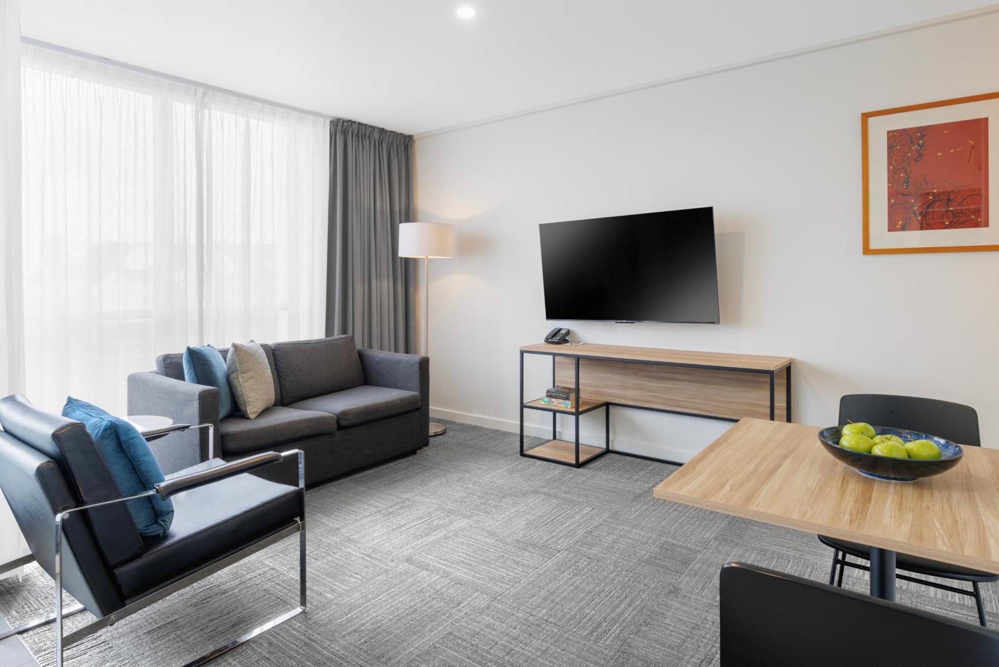 One-Bedroom Apartment,1765866932:JPEG