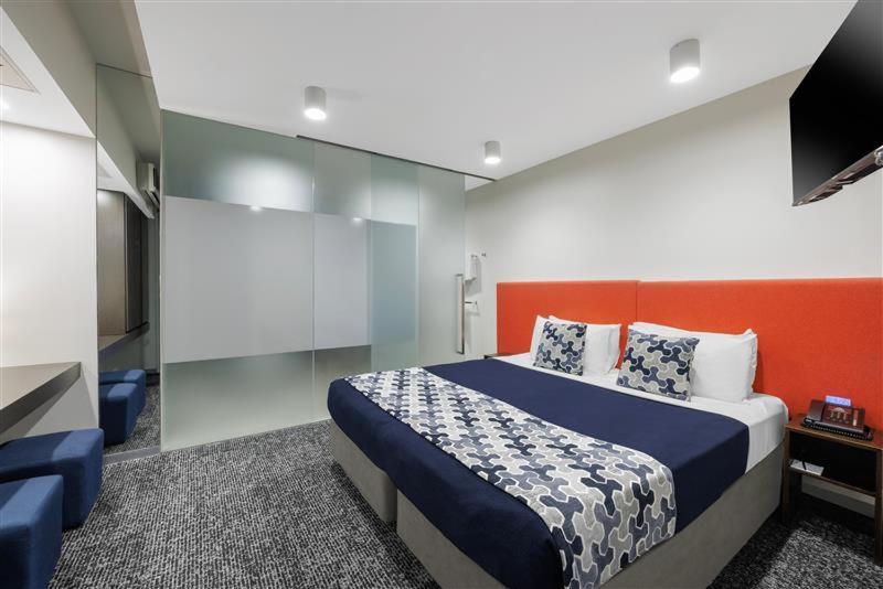 Superior King Room No Housekeeping Service