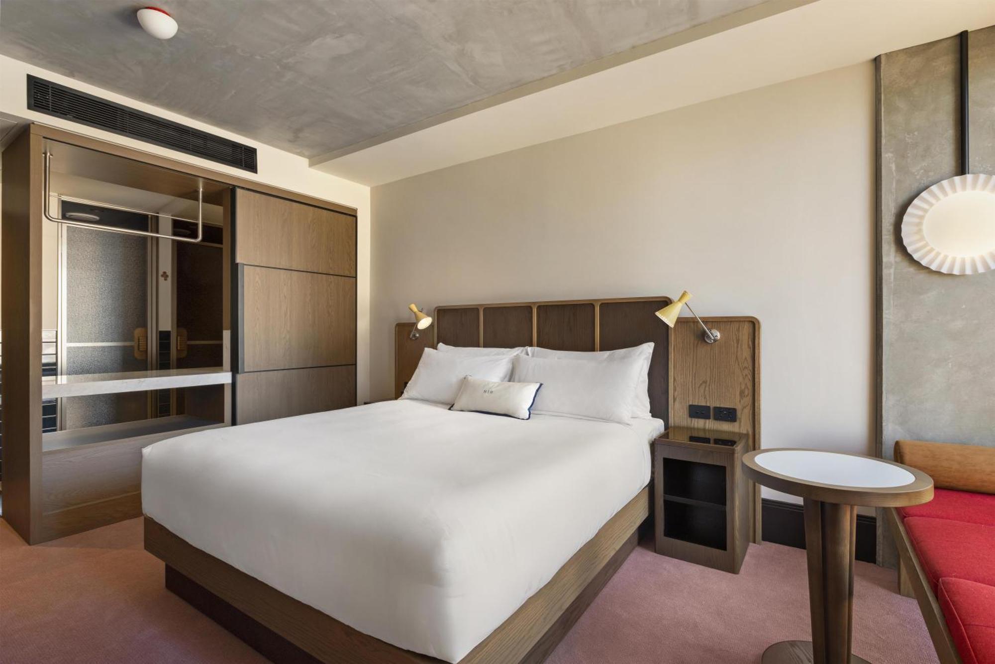 Traveller Room