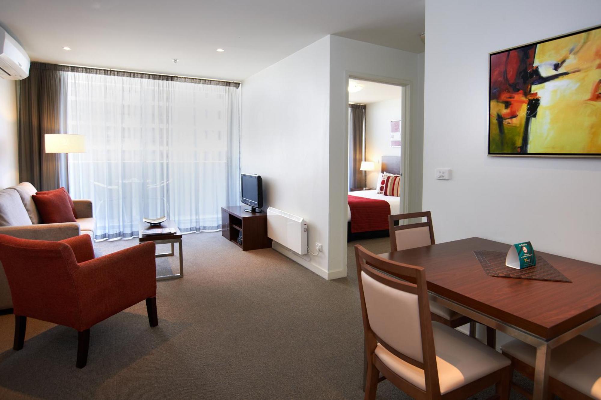One-Bedroom Apartment,74096873:JPEG