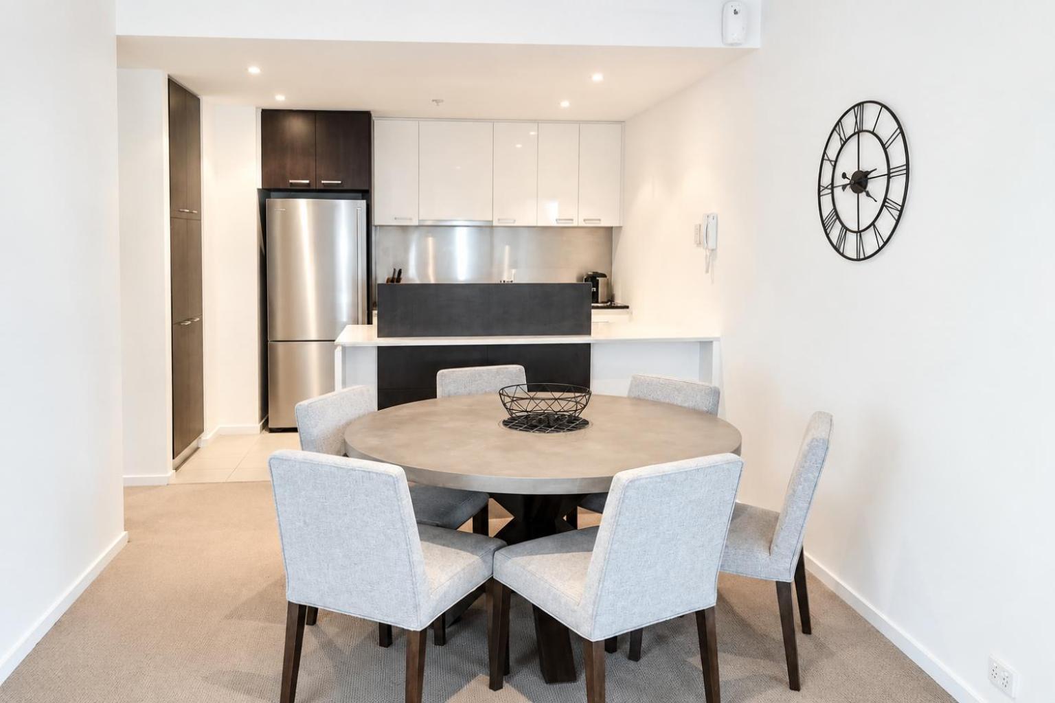 NewQuay Two-Bedroom One Bathroom Apartment