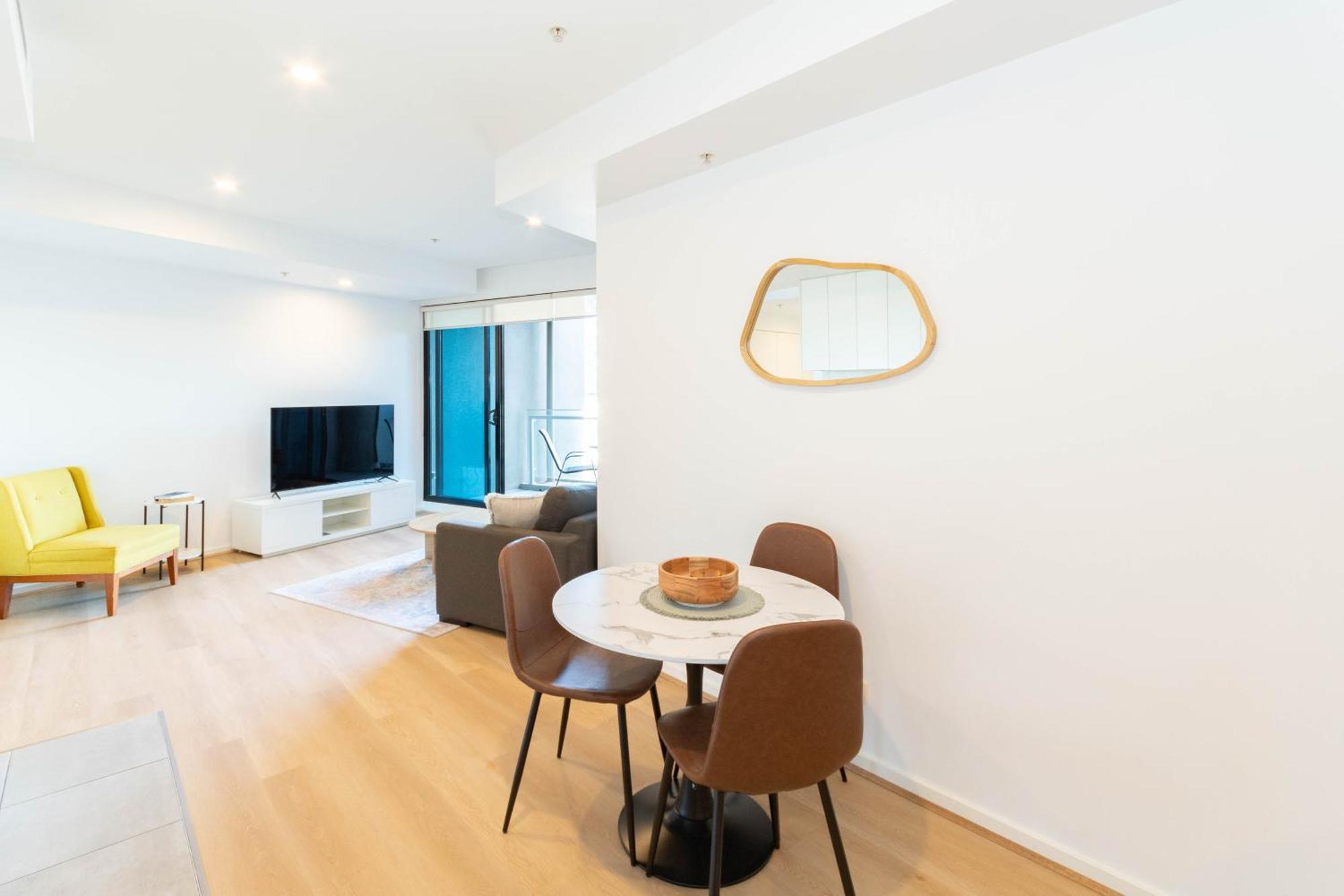 One Bedroom Apartment River View