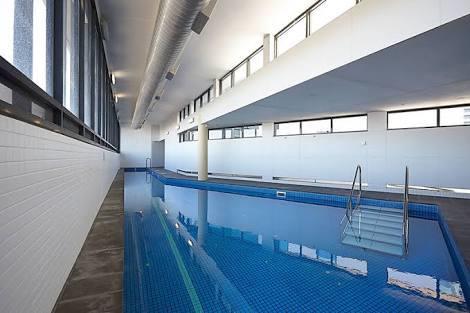 Two-Bedroom Two-Bathroom Apartment Penthouse with Balcony