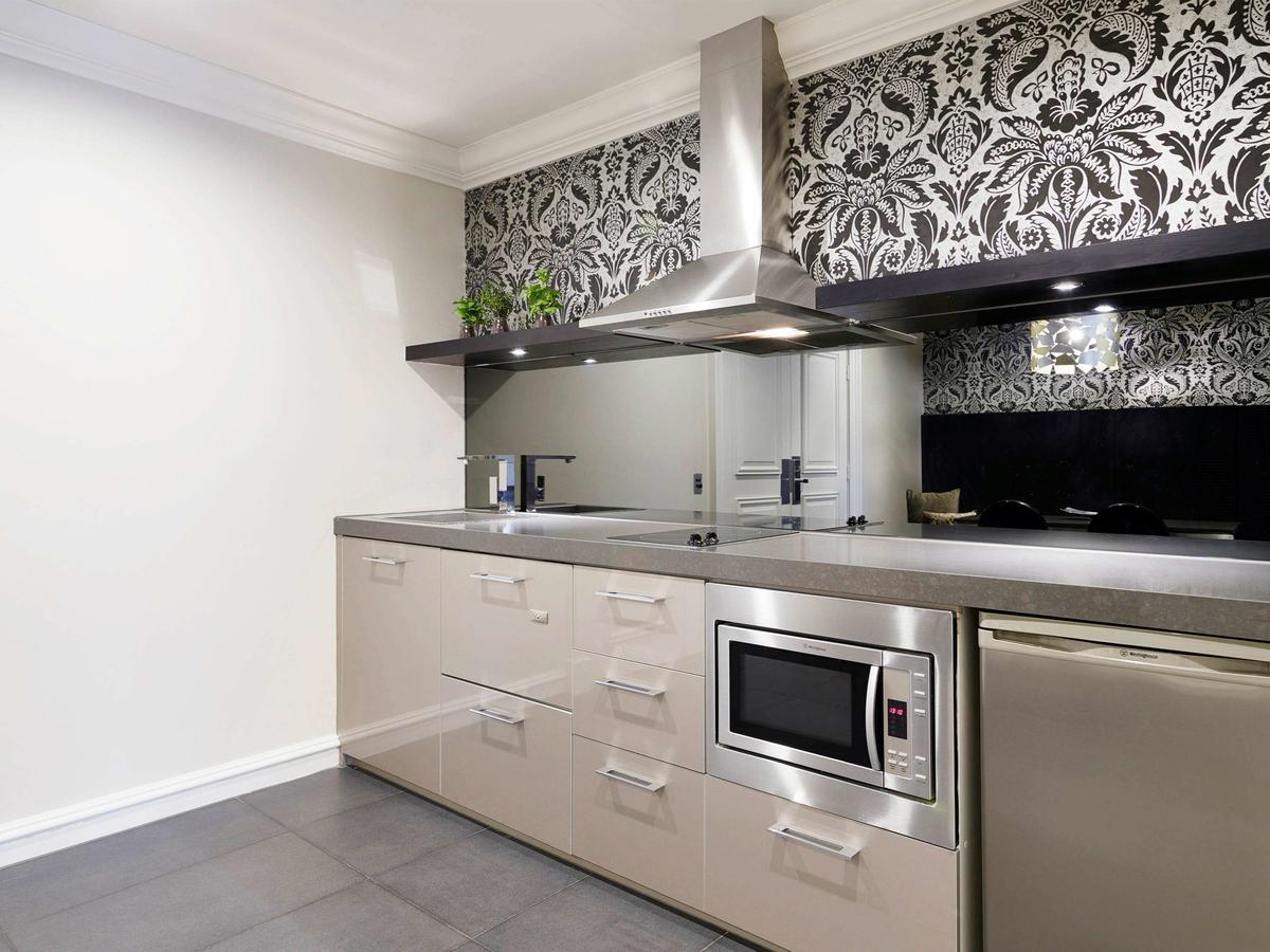 Flinders King Suite