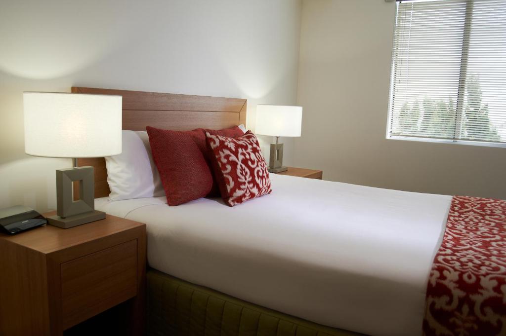 Two-Bedroom Apartment,117455992:JPEG