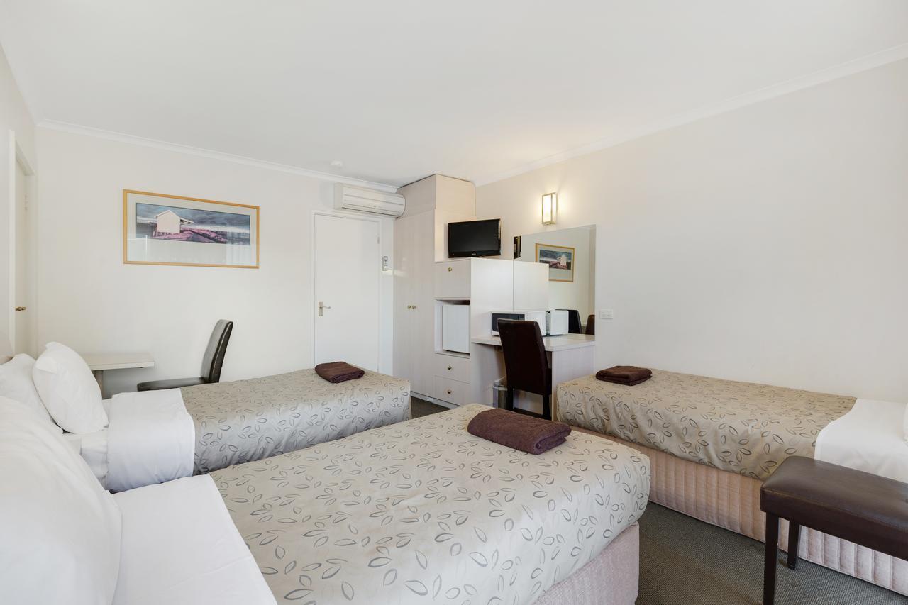 Kamer met Queensize Bed en Eenpersoonsbed