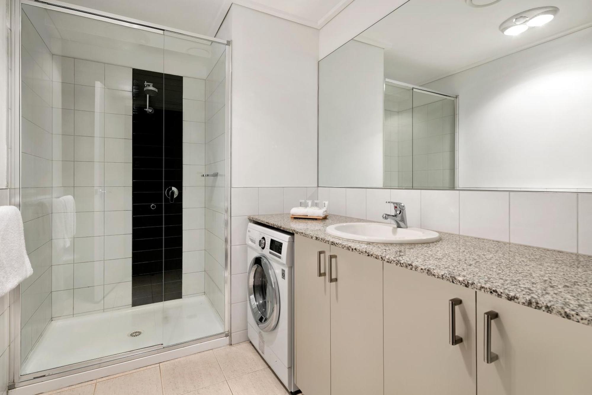 Executive Two-Bedroom Apartment,333610285:JPEG