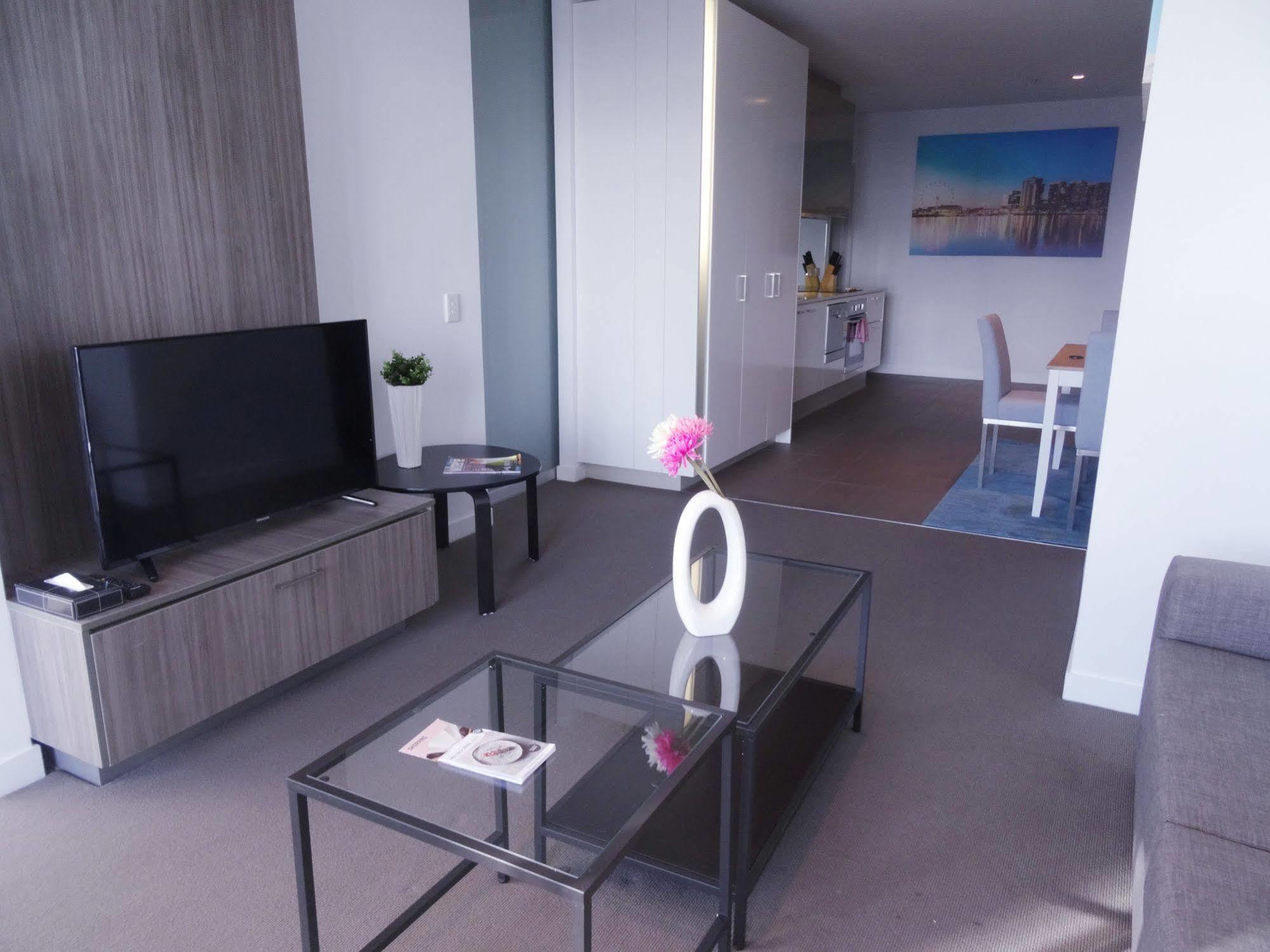 Two-Bedroom Apartment,713257486:JPEG