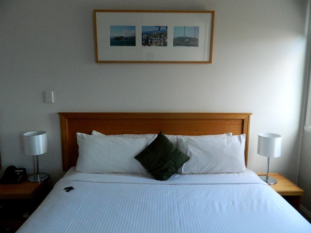 Economy Double Room with Shared Bathroom,1083714442:JPEG