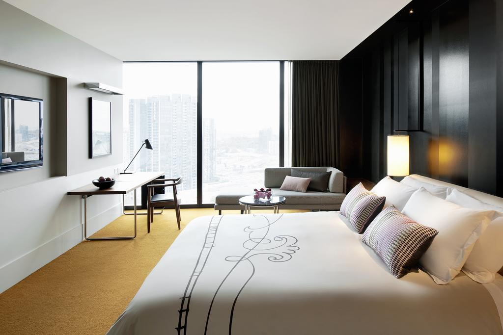 Quarto Luxe com Cama King-size com Vista para a Cidade
