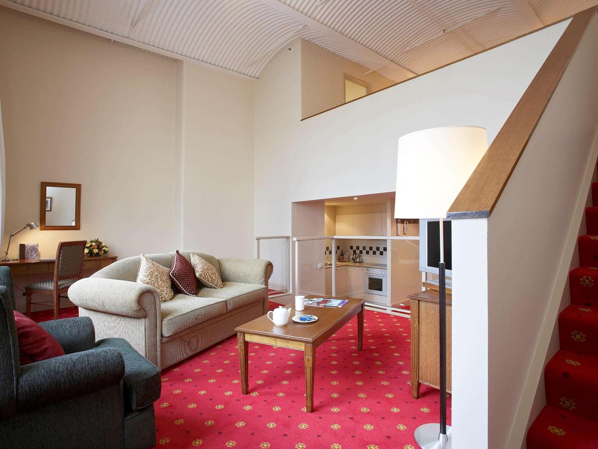 One-Bedroom Apartment,850219328:JPEG