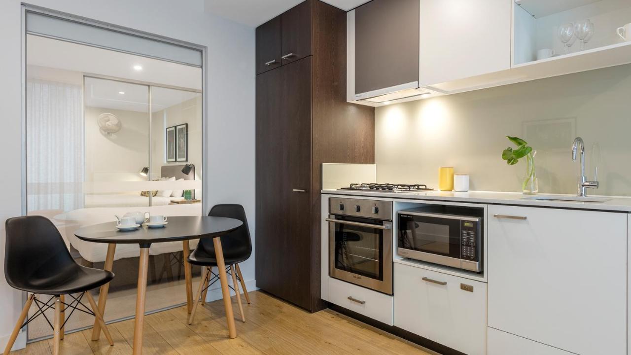 One-Bedroom Apartment No Housekeeping