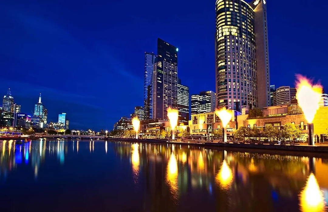 Live In Luxury At The Heart Of Port Melbourne-1