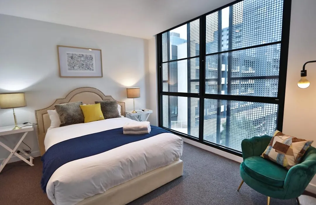 Luxury Beautiful Apartment In South Yarra-1