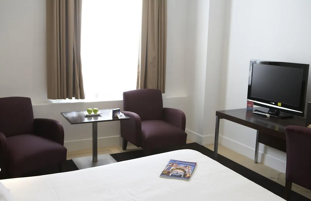 Hotel Causeway-1
