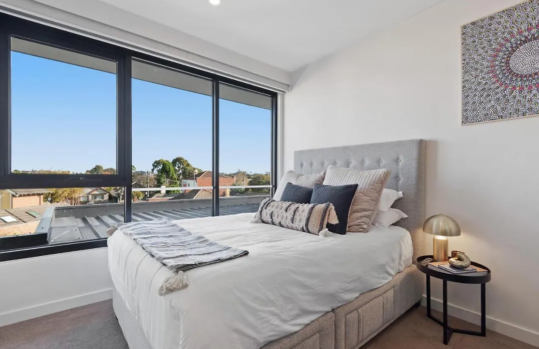 Modern 2-Bed Essendon Apartment With Views-1