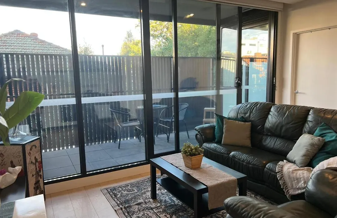 Perfectly Positioned One Bedroom Apartment-1