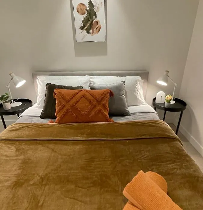 Cozy 1 Bed Apt & Spa,Free Parking ,Phenomena Views-1
