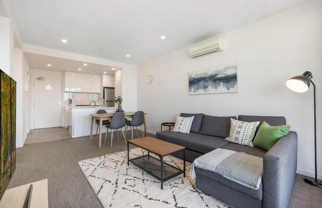2-Bed Unit With Parking, Balcony And Pool Near Cbd-1