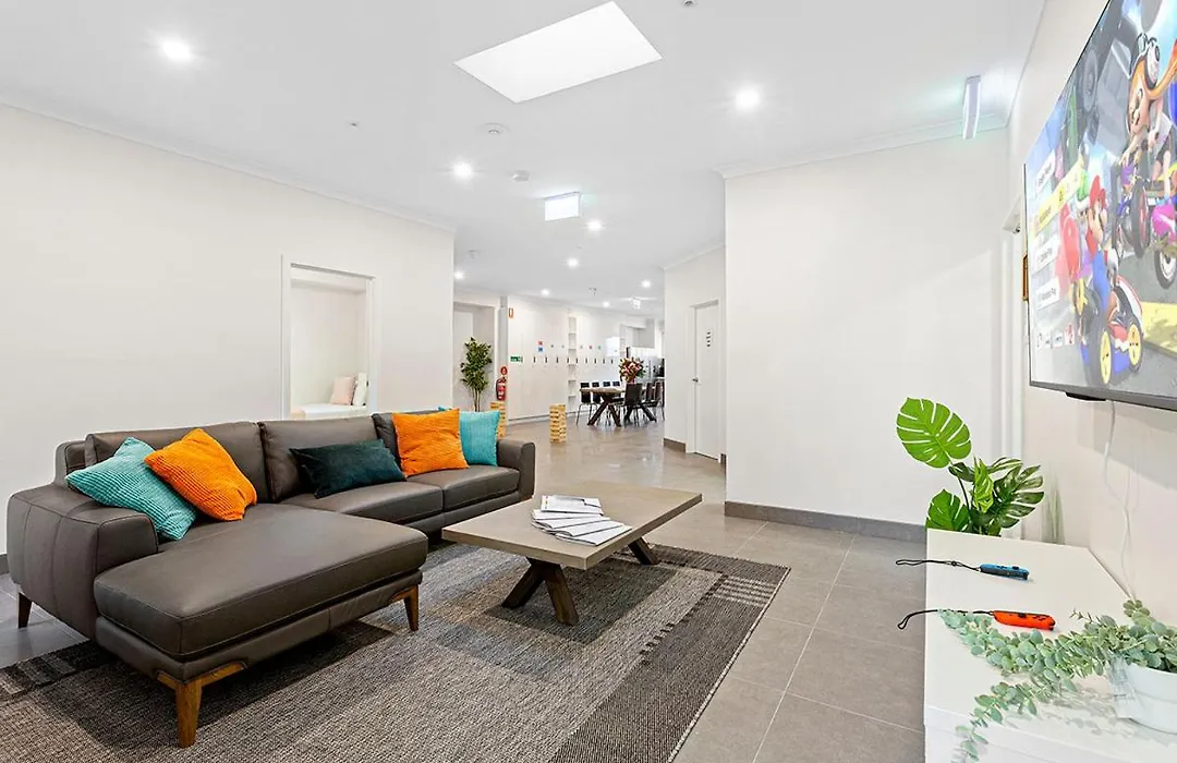 Grattan House-1