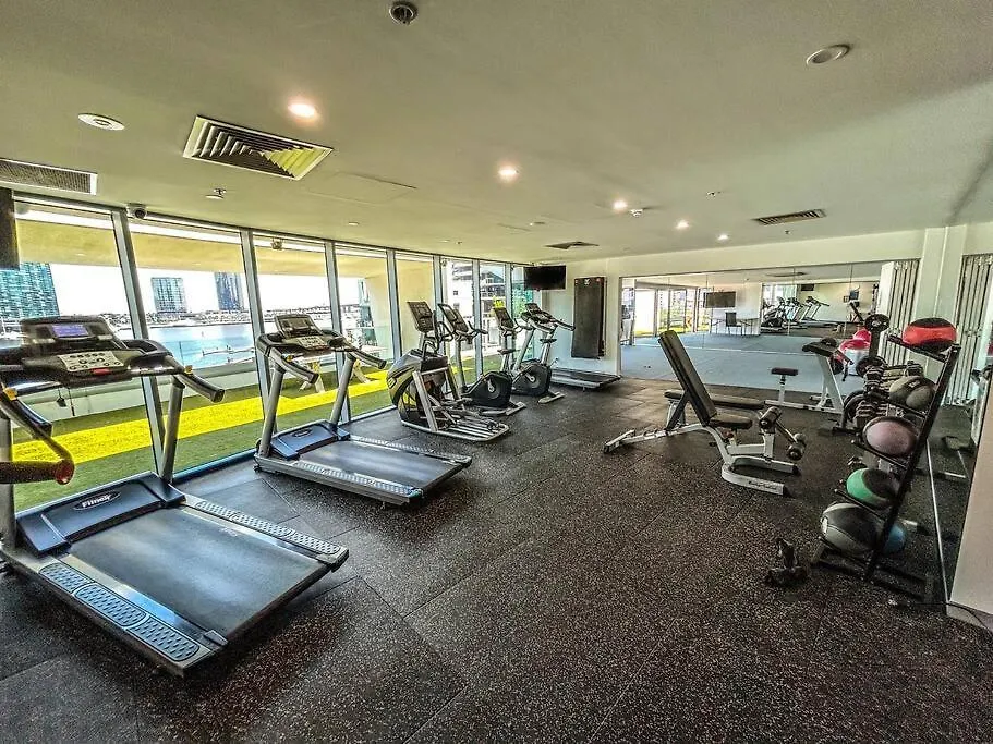 Docklands 1Br Waterfront Apartment-1