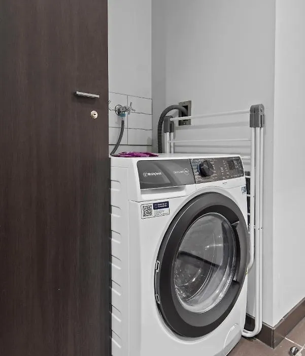 Executive 2-Bed Apartment Near Chapel St-1