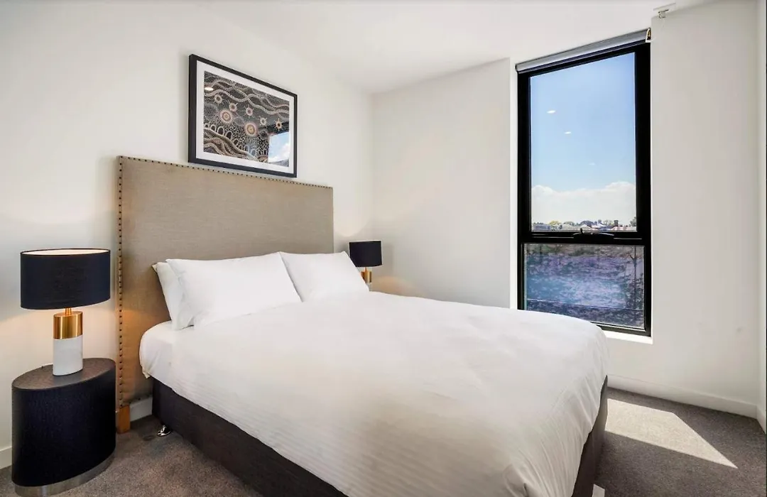 Exquisite 2-Bed Apartment By Brunswick Eateries-1