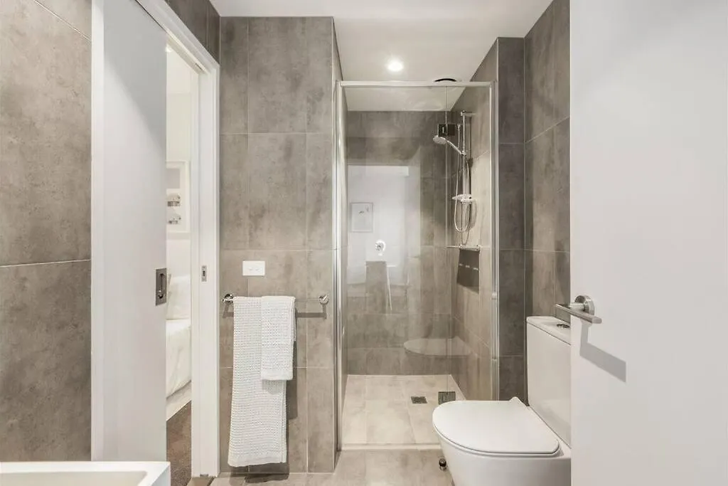 Luxury Southbank Apartment-1